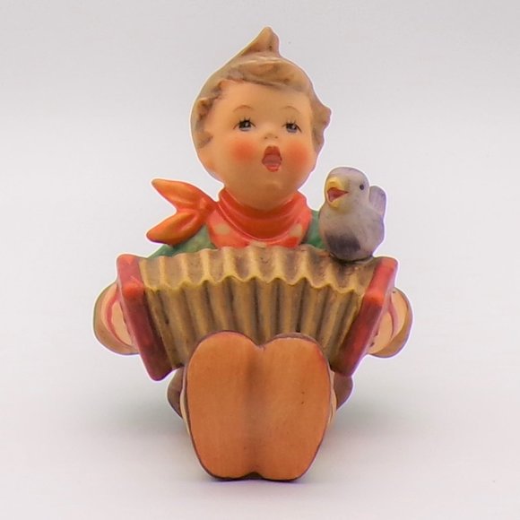 Hummel (Accordian Boy) Figurine "Let's Sing" - Picture 10 of 14